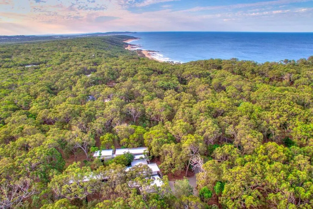 The Sunrise Surfhouse - Sunrise At 1770 Villa Agnes Water 0*,  Australia