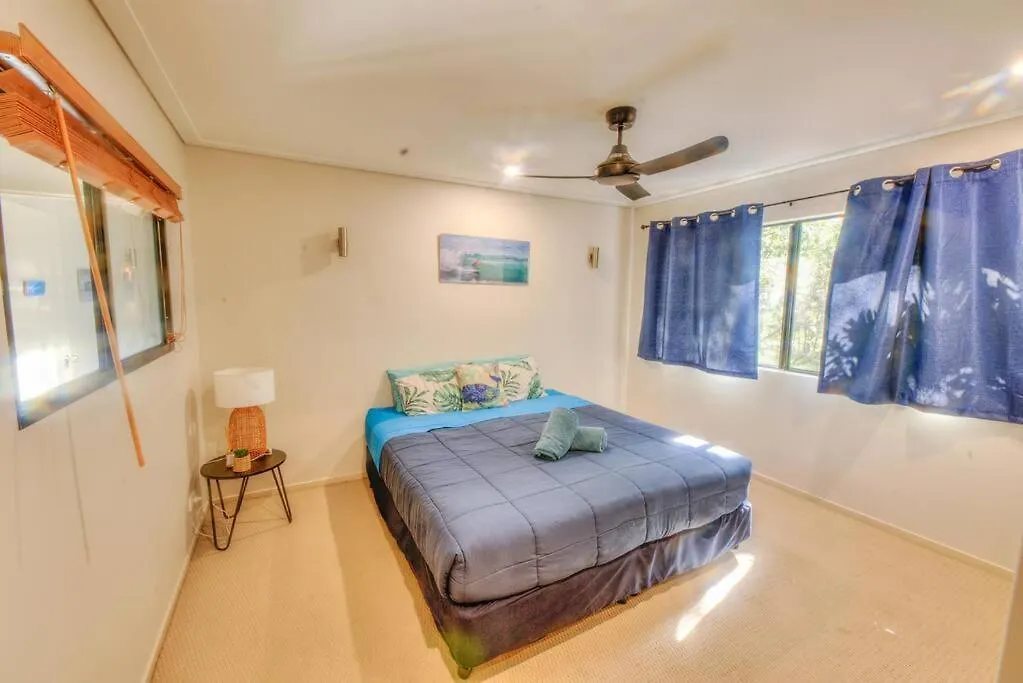 The Sunrise Surfhouse - Sunrise At 1770 Villa Agnes Water 0*,  Australia